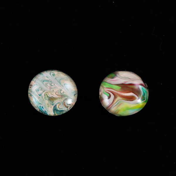 Round acrylic pour refrigerator magnets