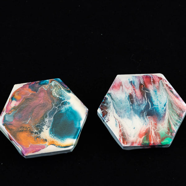 Hexagonal acrylic pour refrigerator magnets