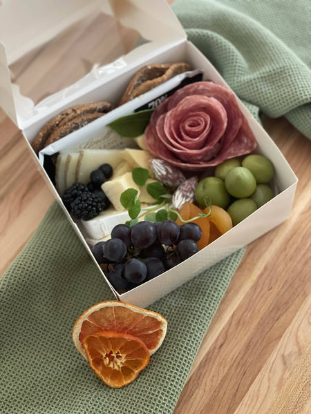 The Rustic Lunch Box