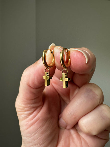 Tiny Cross Hoops