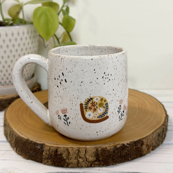 White speckled mug with snails 16 oz.