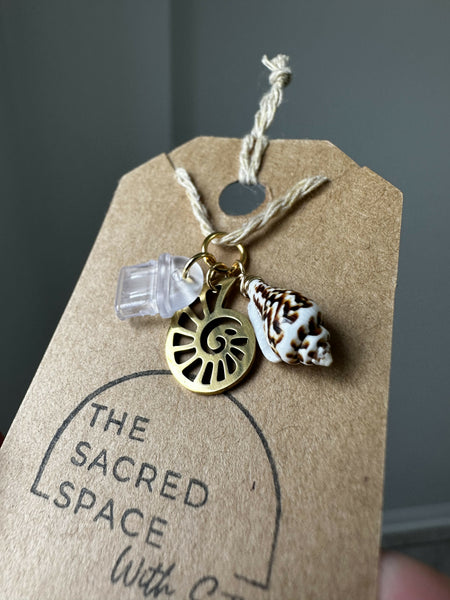 Mini Conch Shell & Ammonite Kindle Charm