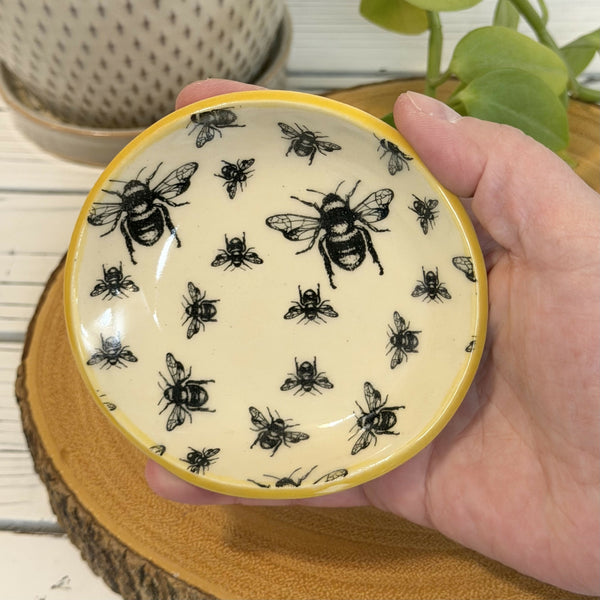 Yellow Ring Dish with Bees - Unique Town Boutique