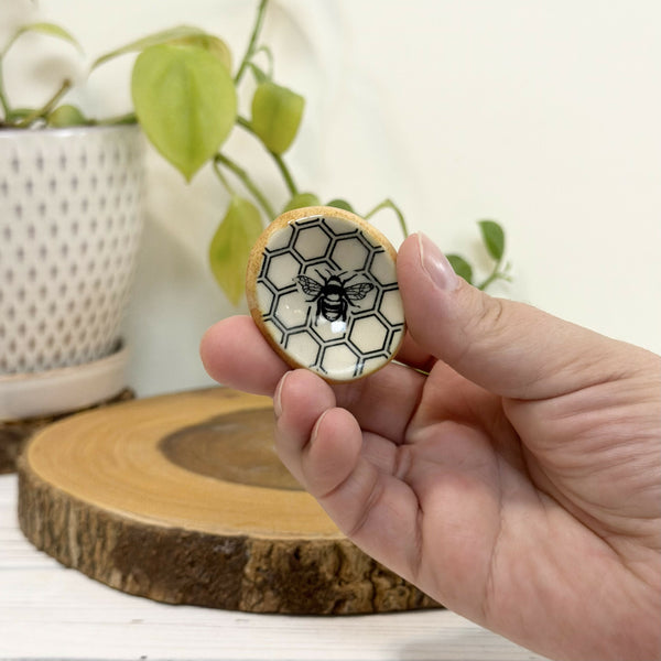 Bee patterned calming Stone with honey coloured rim - Unique Town Boutique