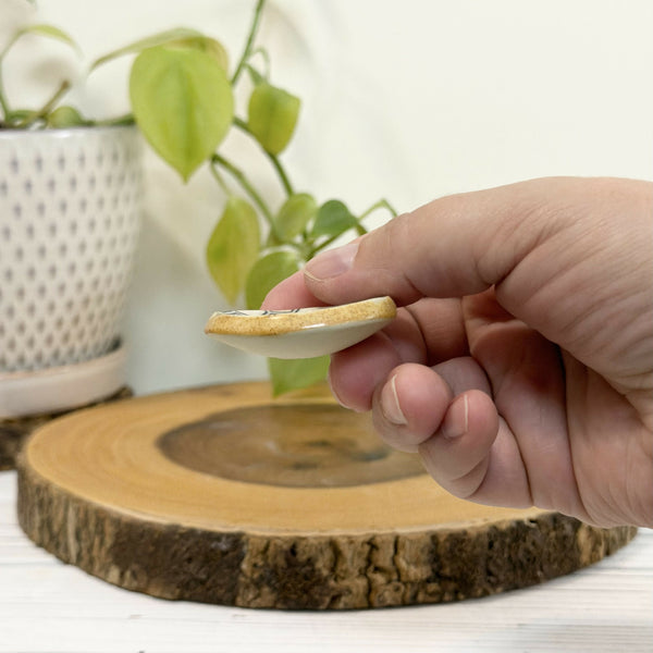 Bee patterned calming Stone with honey coloured rim - Unique Town Boutique