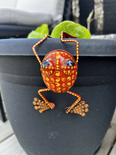 Mini plant hanger frog