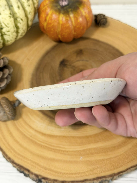 Pumpkin pattern speckled white ring