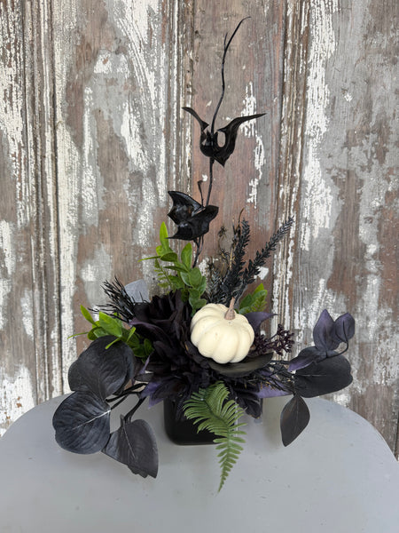 Spooky Vibes Floral Workshop