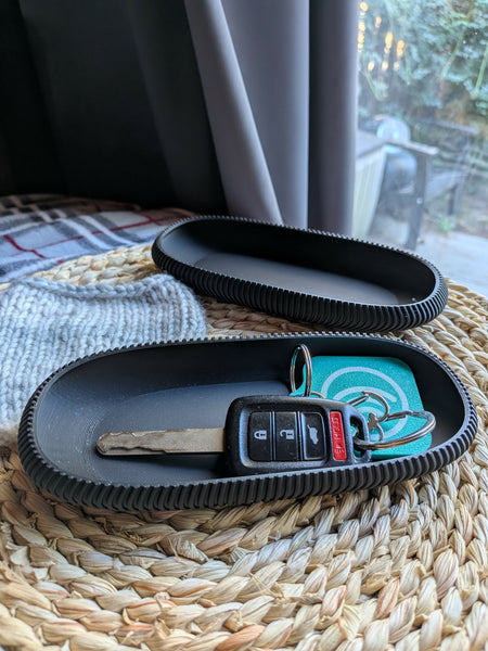 Ribbed Oval Catch-All Tray