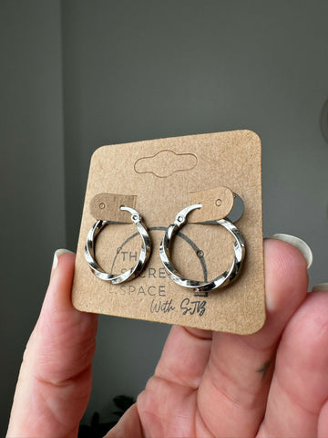 Twist Hoops - Silver