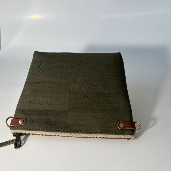 Izzy’s Mom xBody - Green Cork