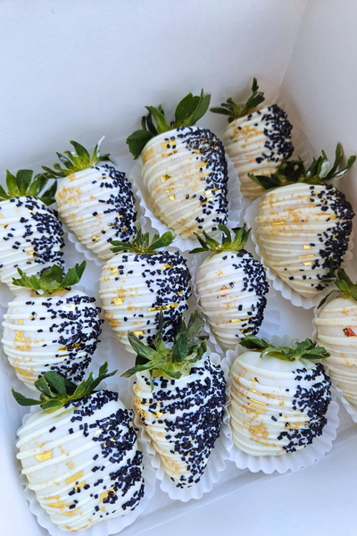 Chocolate Covered Strawberries - Unique Town Boutique