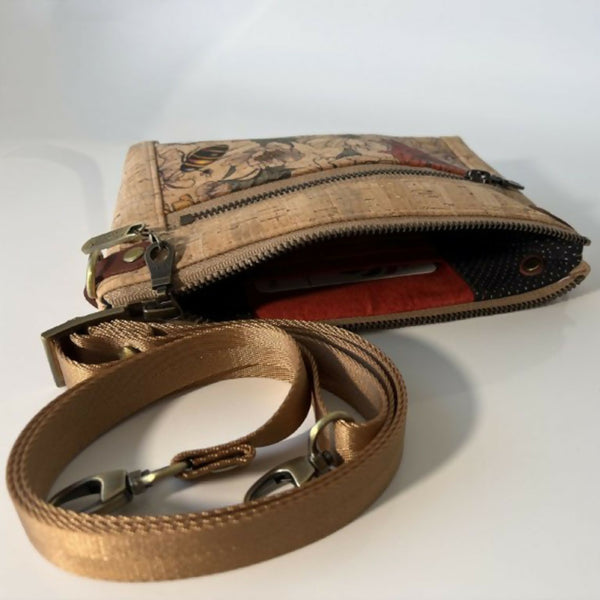Devon Pouch Cork - Natural Bees Buzz