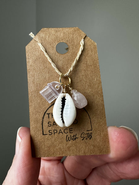 Cowrie & Rose Quartz Kindle Charm