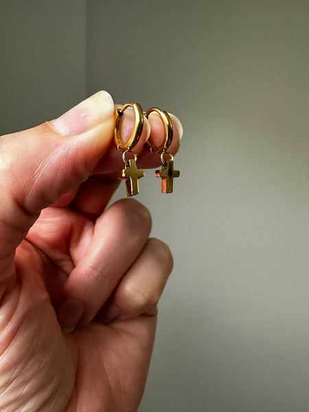 Tiny Cross Hoops