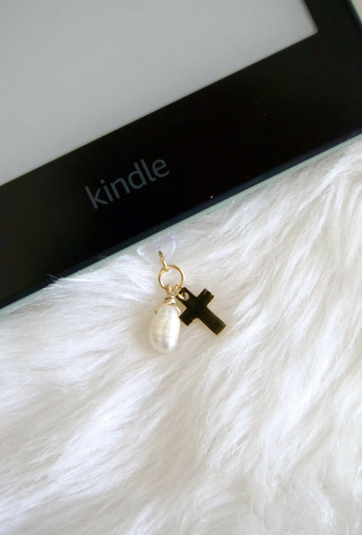 Cowrie & Cross Kindle Charm