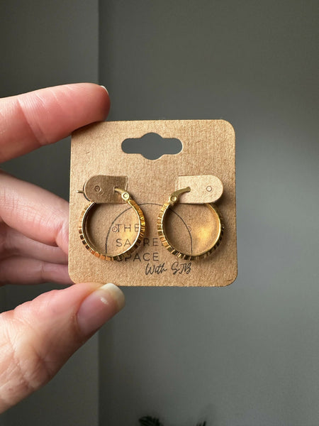 Edgy Hoops - Gold