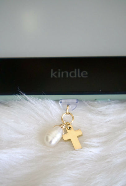 Cowrie & Cross Kindle Charm