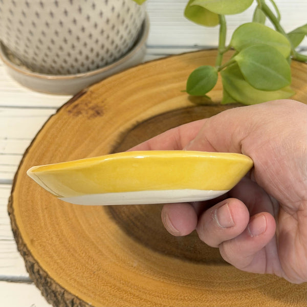 Yellow Ring Dish with Bees - Unique Town Boutique