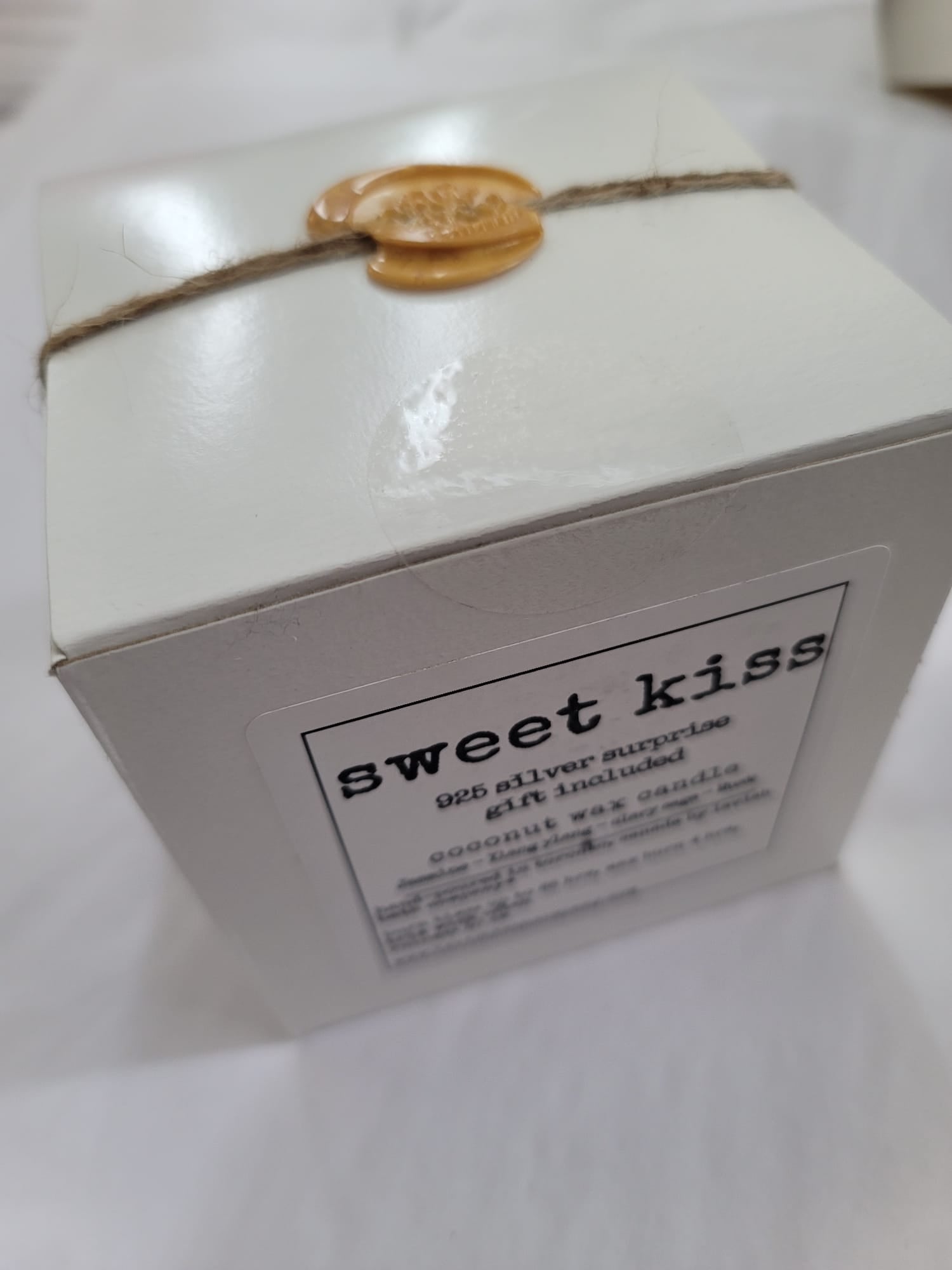 Sweet Kiss Coconut Wax Candle with surprise 925 Silver Gift