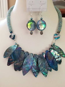 Ocean Shades Shell Bead Chunky Necklace with Earrings