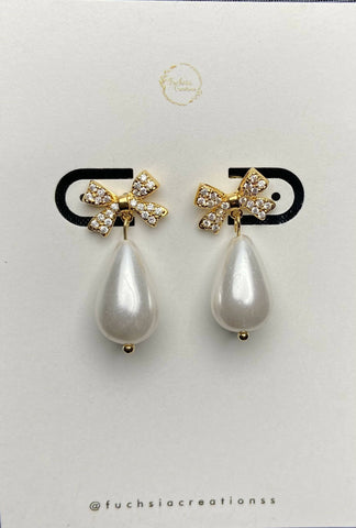 Shell Pearl drop with Bow shape Earwire