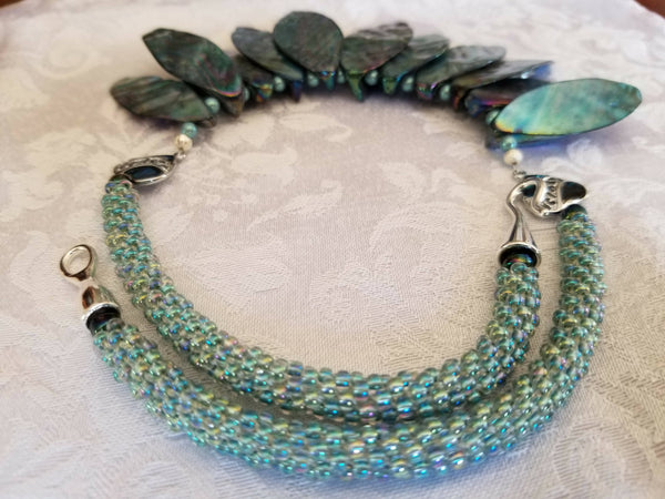 Ocean Shades Shell Bead Chunky Necklace with Earrings