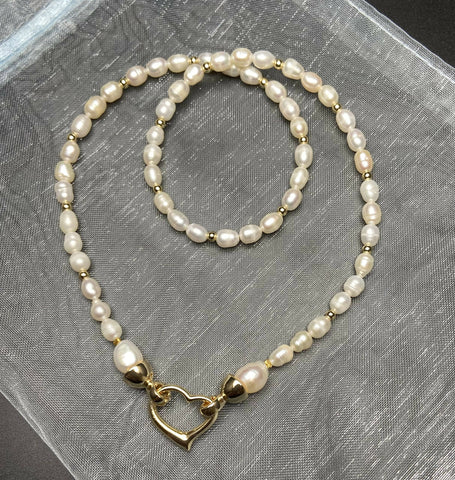 Fresh Water Pearl Necklace with heart shape clasp