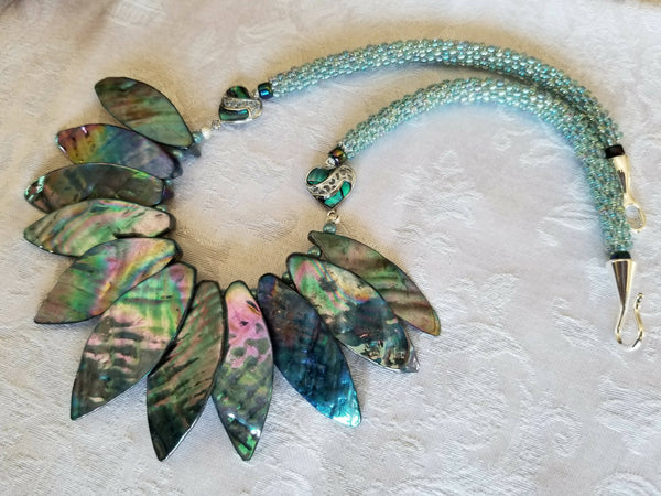 Ocean Shades Shell Bead Chunky Necklace with Earrings