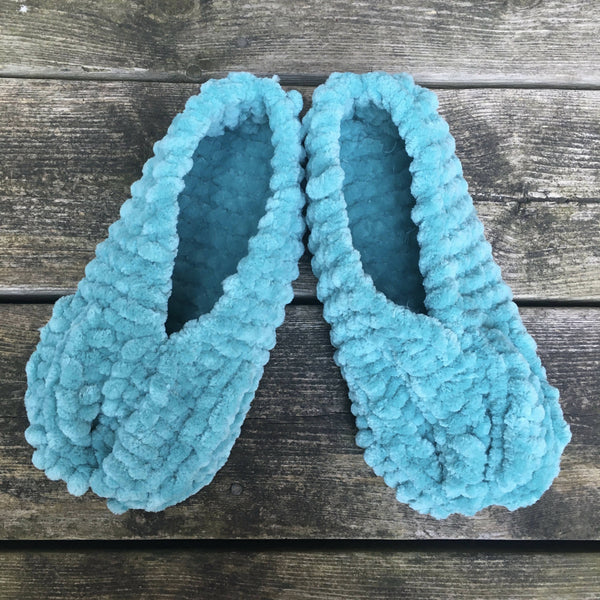 Knitted slippers